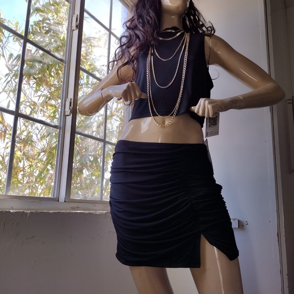 NEW Emerald Sundae XL Black Two-Piece Top and Skirt